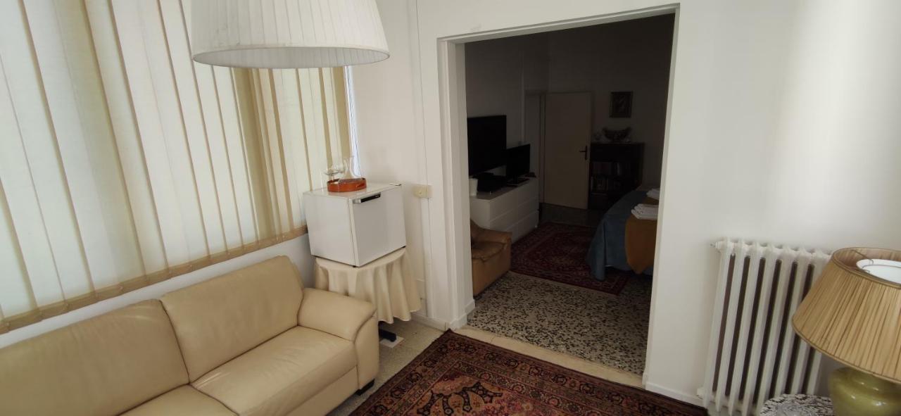 La Badia Del Cavaliere 2 Hotel Rome Bagian luar foto